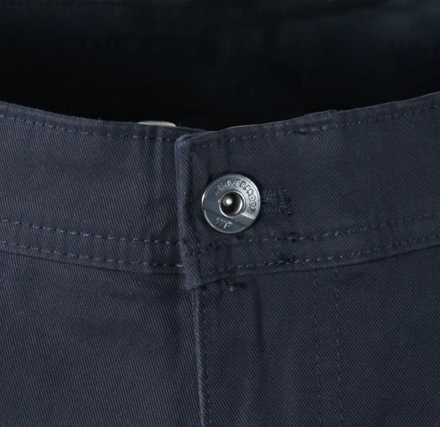 f16ea3be-a3a9-54cd-b8d5-ee818d6e0d17_900x